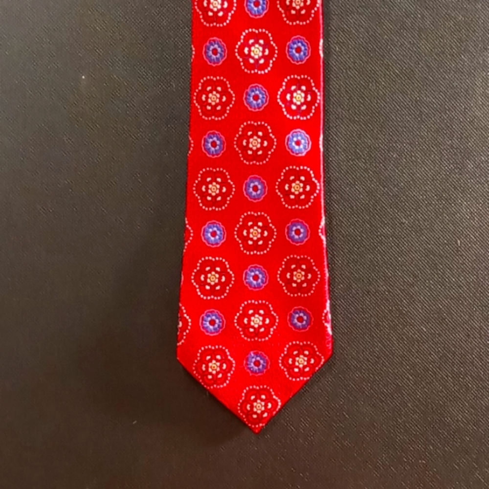 Bruno Pirttelli Neck Tie with Geometric Flower Design